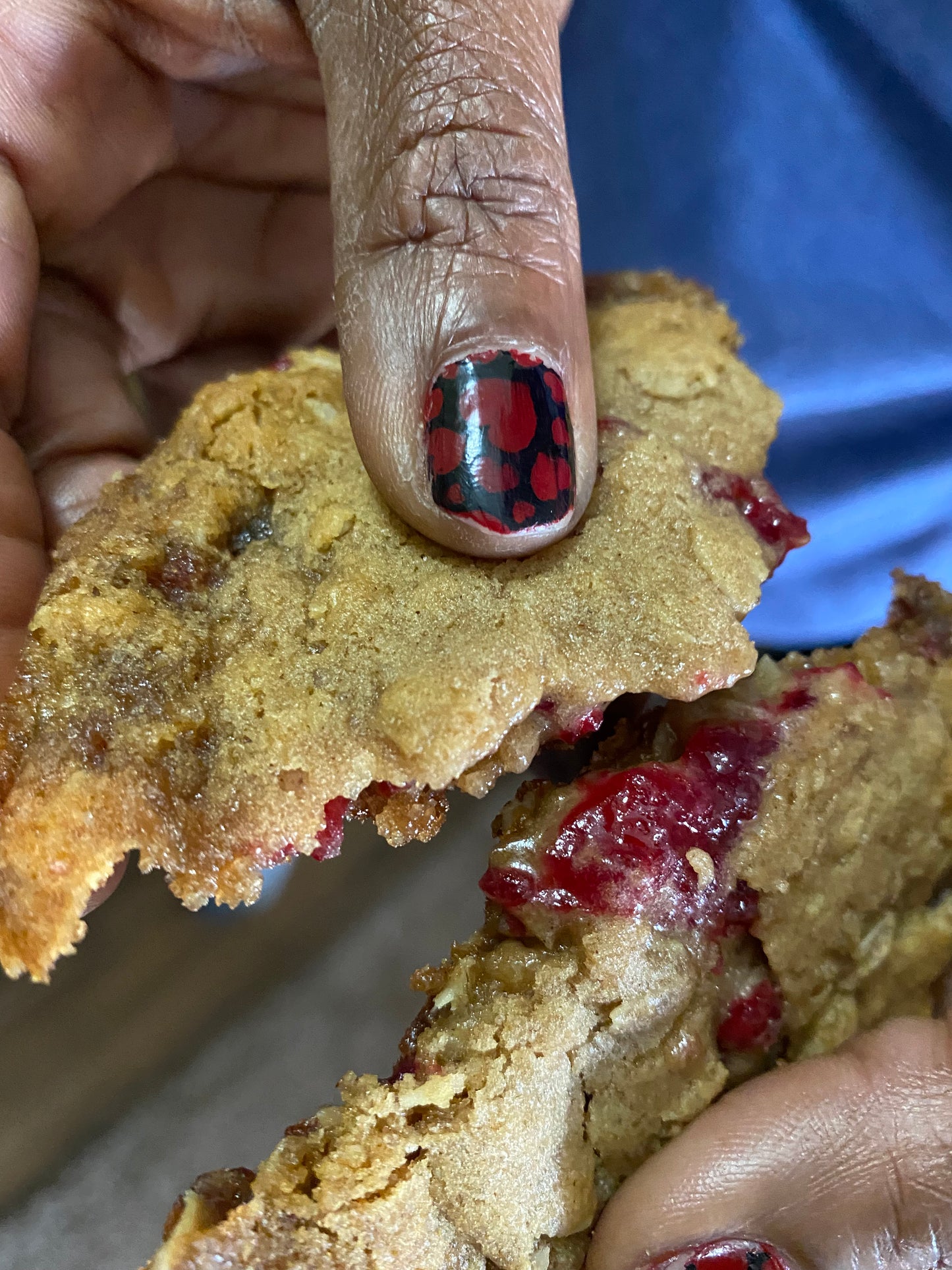 Cranberry sauce stuffed Oatmeal cookies